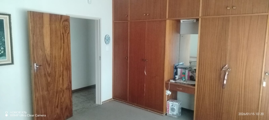 3 Bedroom Property for Sale in Kroonheuwel Free State